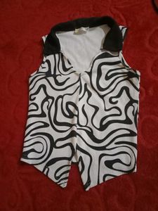 Stylish Black & White Print Vest Top🦓