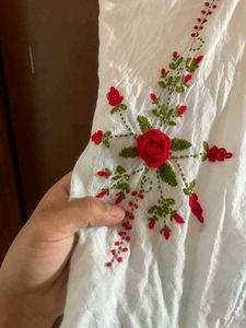 size-m-Embroidered White Camisole Top