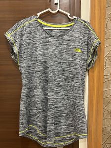Marled Grey Athletic T-Shirt size XL