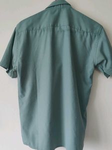 Men's Green Short Sleeve Shirt