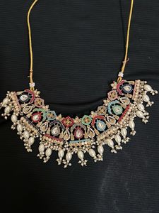 Exquisite Kundan & Pearl Necklace Set