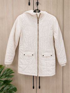 🤍 Elegant Off-White Hooded Winter Quilted Jacket
