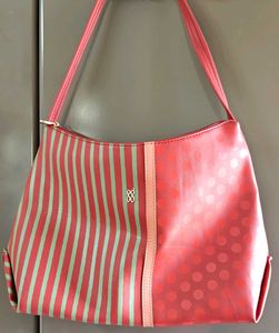 Stylish Striped Shoulder Handbag