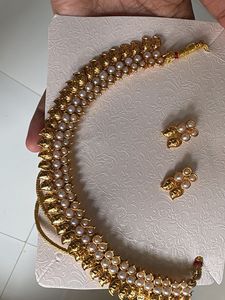 Elegant Pearl Necklace and Earrings Set