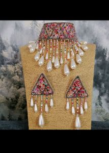 Light Weight Trendy Necklace
