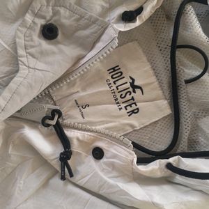 HOLLISTER WHITE WINDCHEATER HOODIE