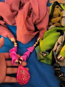 2 CHIC SCARVES WITH STATEMENT NECKLACES