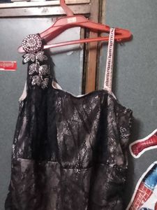 Elegant Black Lace One-Shoulder Dress