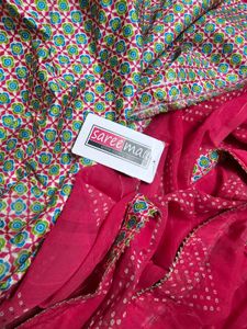 Elegant Pink Poly Georgette Saree