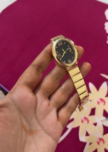 Elegant Gold Tone Watch