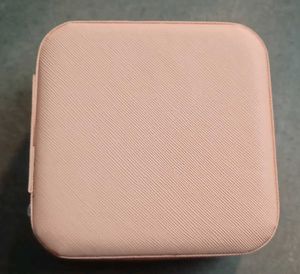 Chic Pink Jewelry &amp; Accessory Box