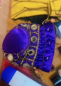 Embroidered Mirror fancy pouch