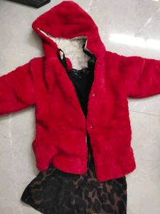 Red Fuzzy Hooded Jacket۶ৎ