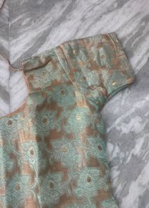 jecaurd Kurta and churidar Salwar Set