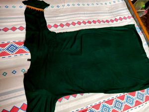 Elegant Green Embroidered Kurta