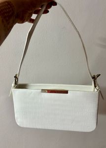 Chic White Croc Embossed Shoulder Bag