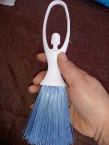 Mini Dusting Brush