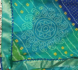 Bandhani Dupatta - Blue &amp; Green