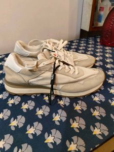 Zara Sneakers - Stylish &amp; Comfy