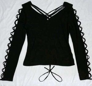 Chic Black Lattice Sleeve Top