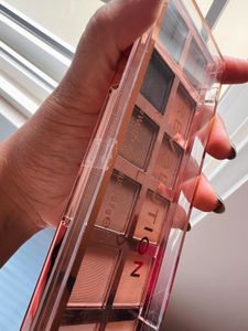 Beautiful Nude Eyeshadow Palette