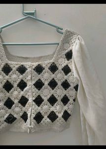 Crochet Crop Blouse with Puff Sleeves