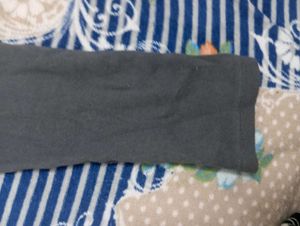 NEW Comfortable Grey Jeggings