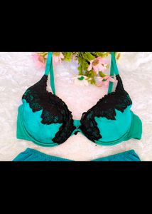 Stylish  h&amp;m lace detail lingerie set