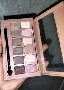 Maybelline nude Eyeshadow Palette