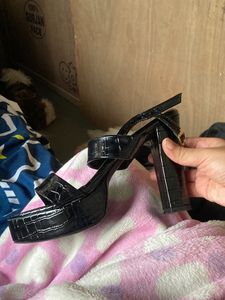 Platform Heels Black
