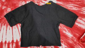 Chic Black Button-Up Crop Ruffle Top