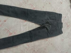 Women black jeans