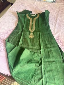 Green Embroidered Kurta