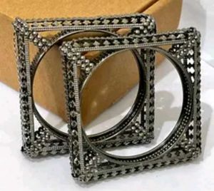 Exquisite Square Metal Bangles
