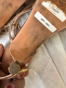 ✨ Pretty heels looking for a new home ✨