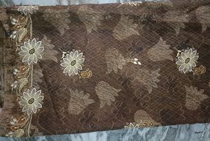 Beautiful Silk Saree With Out Blouse