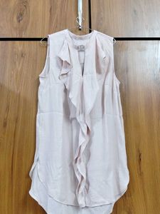 Elegant Ruffled Sleeveless Top