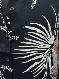 Stylish Black &amp; White Tropical Print Top