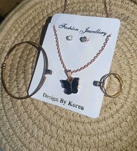Chic Butterfly Jewelry Set