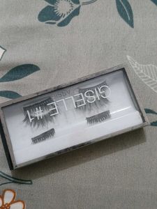 Huda Beauty Eyeshadow Palette