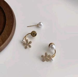 Beutiful Korean Earrings (Pack Of 2)🌷