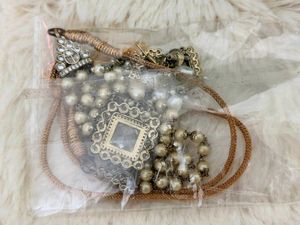 ✨️Premium Pearl Victorian Choker Set✨️