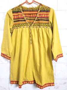 🎈NEW🎈Mustard Yellow Embroidered Short Kurti