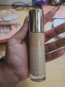kay beauty hydrating foundation in shade 130y