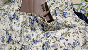 knee length frock with short sleeve