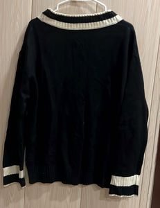 Stylish Black V-Neck Sweater