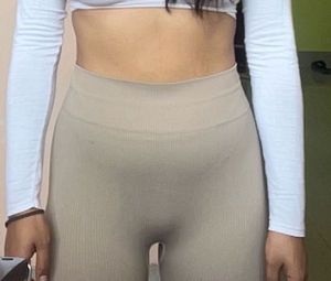 H&amp;M Beige Seamless Ribbed Leggings In XS