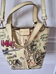 Unique Graffiti Print Handbag
