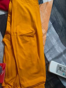 New Mustard Leggings with Tag