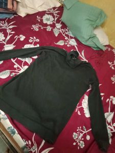 Women's Dark Green Turtleneck Sweater